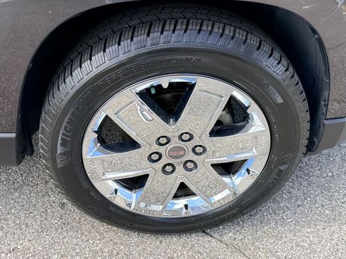 Used 2017 GMC Acadia Limited SLT image 14