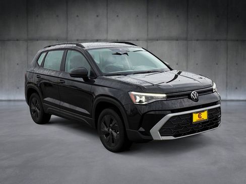New 2026 Volkswagen Taos S FWD image 7