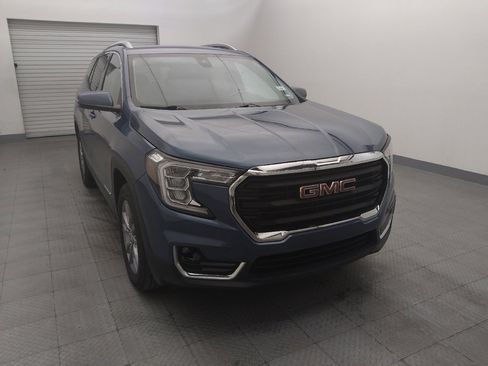 Used 2024 GMC Terrain SLT image 14