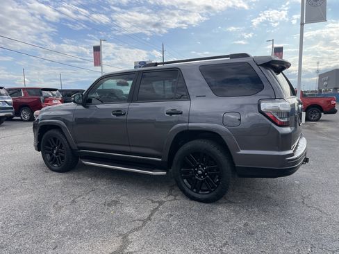 Used 2020 Toyota 4Runner Limited image 6