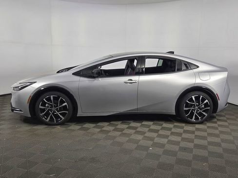 New 2026 Toyota Prius Plug-In Hybrid image 4