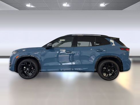 New 2026 Volkswagen Tiguan SE R-Line FWD image 2