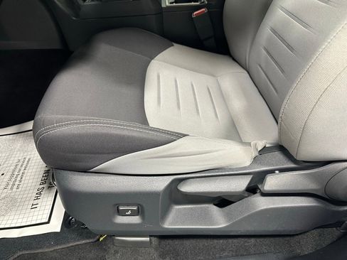 Used 2025 Toyota Tacoma TRD Off-Road image 14