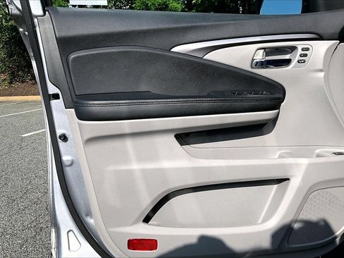 Used 2021 Honda Pilot EX-L image 27
