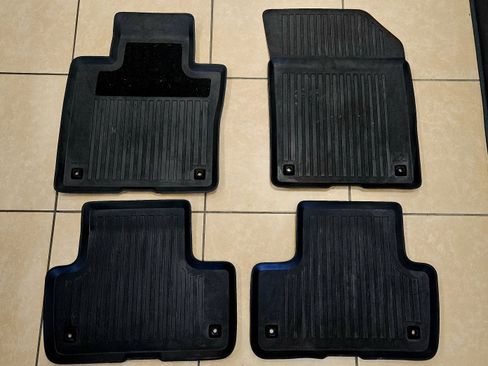 Used 2019 Volvo XC60 T8 Inscription w/ Advanced Package image 46