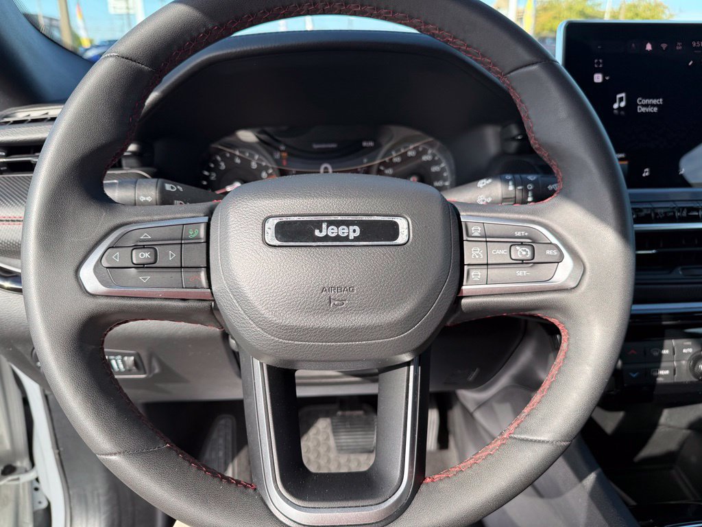 Used 2024 Jeep Compass Trailhawk AWD/4WD image 28