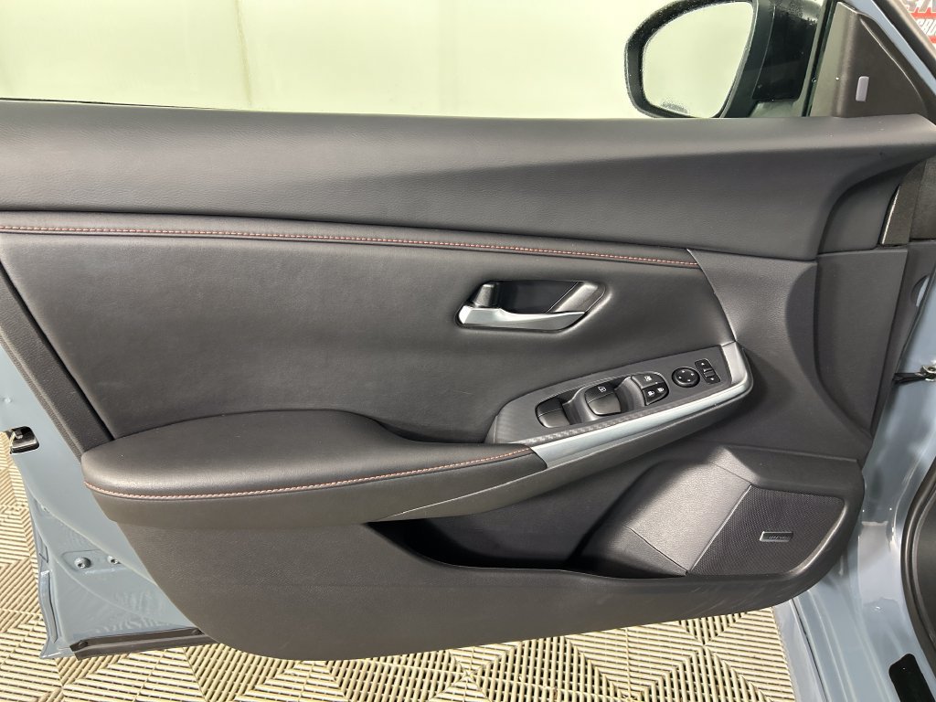 Used 2024 Nissan Sentra SR w/ SR Premium Package FWD image 11