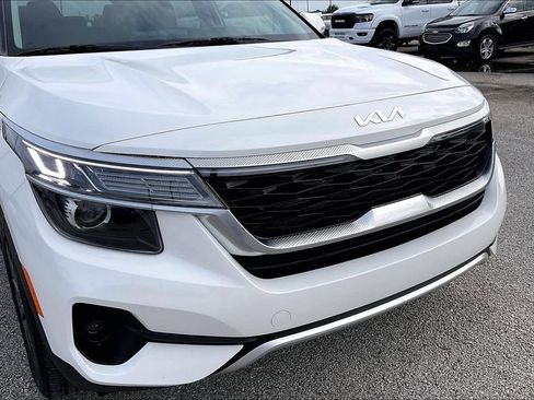 Used 2023 Kia Seltos S w/ Navigation Package FWD image 30