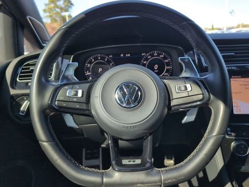 Used 2019 Volkswagen Golf R 4-Door image 20