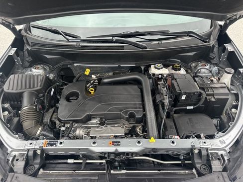 Used 2024 Chevrolet Equinox LT w/ Driver Convenience Package image 33