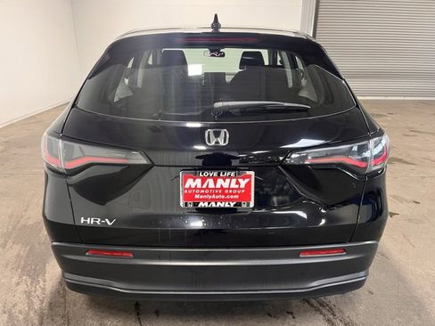 Used 2023 Honda HR-V LX image 4