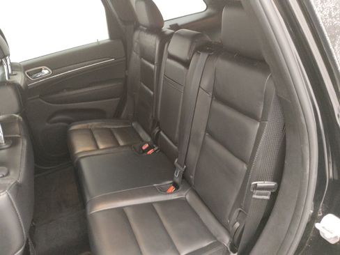 Used 2018 Jeep Grand Cherokee Limited image 18