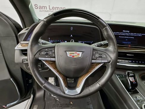 Used 2023 Cadillac Escalade ESV Sport Platinum w/ LPO, ONYX Package image 9