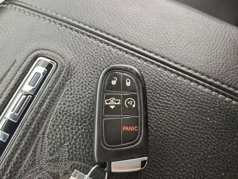 Used 2017 RAM 1500 Limited image 18