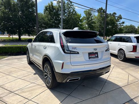 Used 2024 Cadillac XT4 Sport FWD image 8