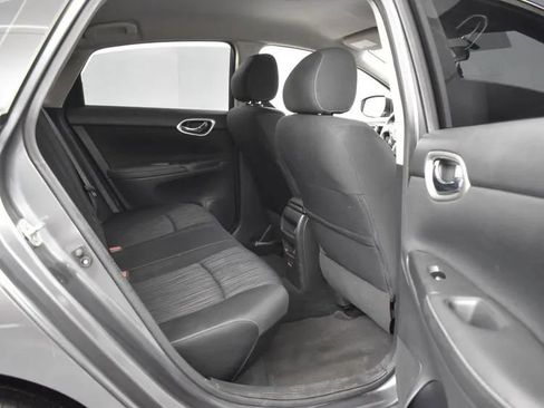 Used 2019 Nissan Sentra SV FWD image 17