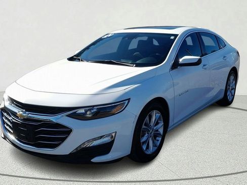 Used 2024 Chevrolet Malibu LT FWD image 3