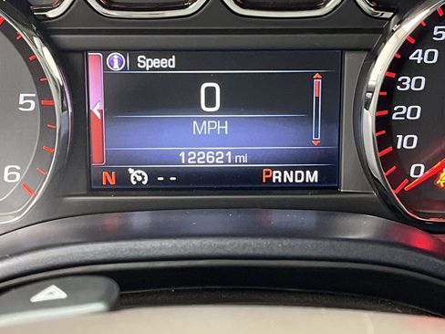 Used 2015 GMC Sierra 1500 SLT w/ SLT Crew Cab Value Package AWD/4WD image 16