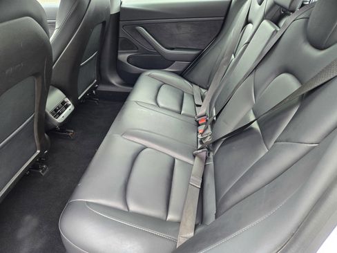 Used 2020 Tesla Model 3 Standard Range Plus RWD image 12
