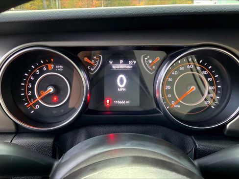 Used 2021 Jeep Gladiator Sport AWD/4WD image 25