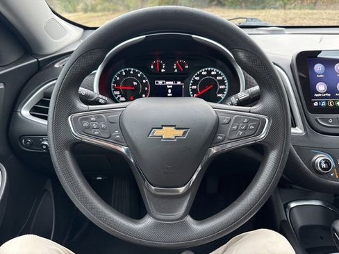 Used 2023 Chevrolet Malibu LT image 18