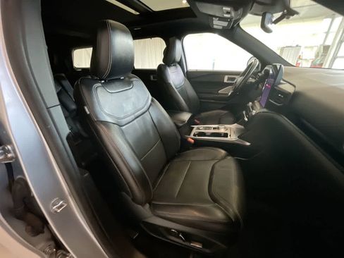 Used 2020 Ford Explorer ST w/ ST Street Pack AWD/4WD image 26