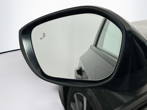 Used 2024 Honda Civic EX-L image 16