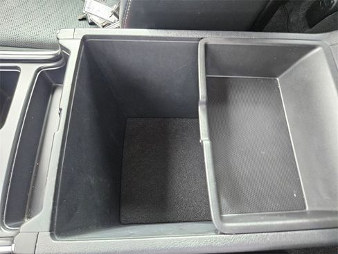 Used 2024 Kia Sorento S image 28