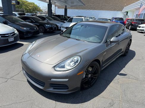 Used 2014 Porsche Panamera 4 AWD/4WD image 2