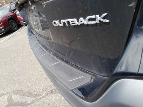 Used 2023 Subaru Outback Premium AWD/4WD image 42