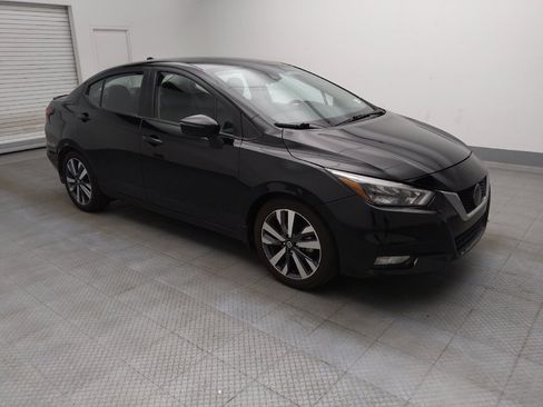 Used 2020 Nissan Versa SR FWD image 11