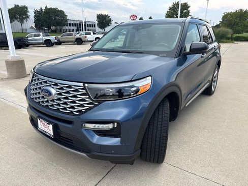 Used 2020 Ford Explorer Platinum w/ Premium Technology Package AWD/4WD image 6