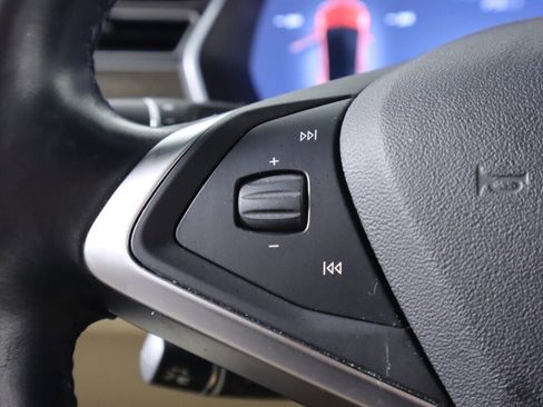 Used 2016 Tesla Model X image 11