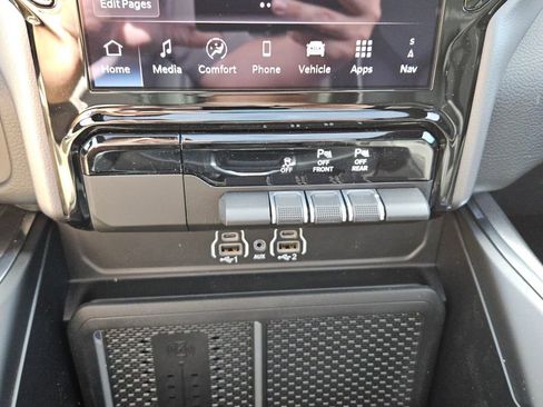 New 2026 RAM 1500 Laramie w/ Sport Appearance Package AWD/4WD image 20