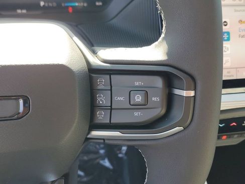 New 2026 Jeep Cherokee Overland image 28