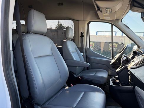 Used 2017 Ford Transit 350 XL image 22