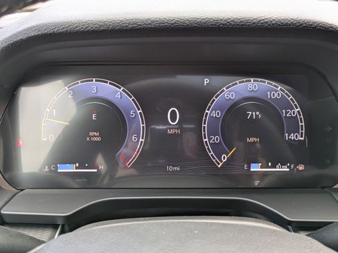 New 2025 Jeep Grand Cherokee Laredo X w/ Luxury Tech Group I image 14