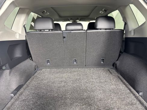 Used 2022 Volkswagen Tiguan SE w/ Panoramic Sunroof Package AWD/4WD image 24