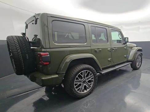 Used 2024 Jeep Wrangler High Altitude AWD/4WD image 12