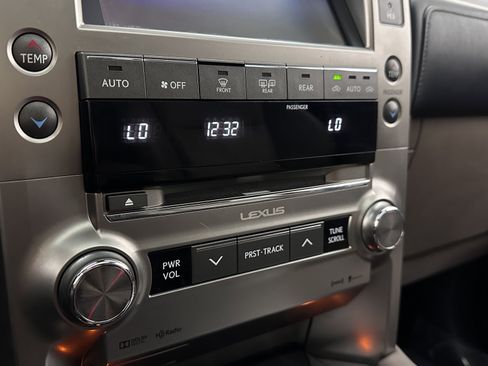 Used 2021 Lexus GX 460 Premium w/ Premium Package AWD/4WD image 21