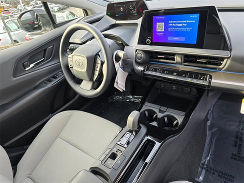 New 2026 Toyota Prius XLE image 11