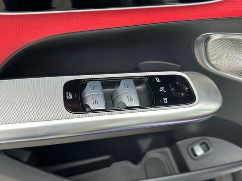 Used 2024 Mercedes-Benz GLC 43 AMG 4MATIC image 17