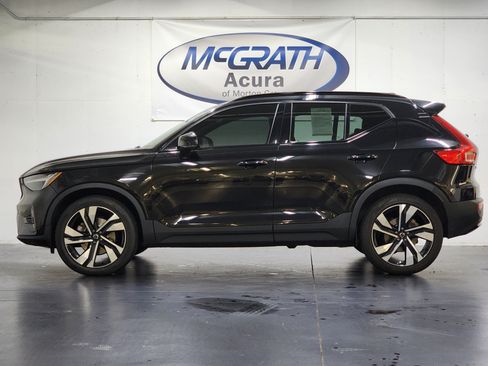 Used 2023 Volvo XC40 B5 Plus w/ Climate Package AWD/4WD image 10