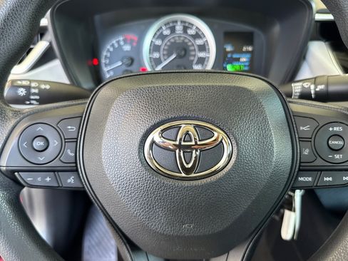 Certified 2022 Toyota Corolla LE w/ Carpet Mat Package (TMS) FWD image 20