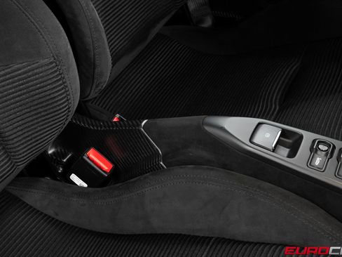 Used 2022 Ford GT RWD image 41