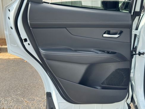 Used 2025 Nissan Murano SL AWD/4WD image 44