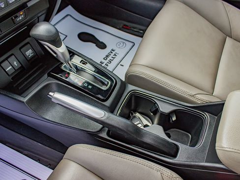 Used 2015 Honda Civic EX-L image 31