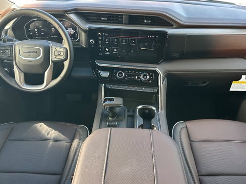 New 2026 GMC Sierra 1500 Denali w/ Denali Reserve Package AWD/4WD image 10