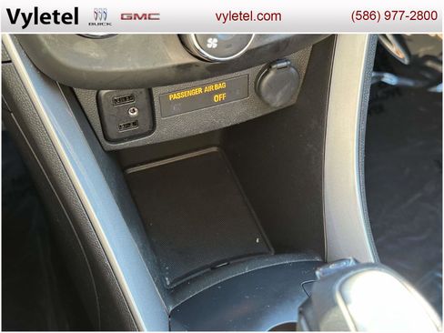 Certified 2022 Chevrolet Trax LT w/ LT Convenience Package image 27