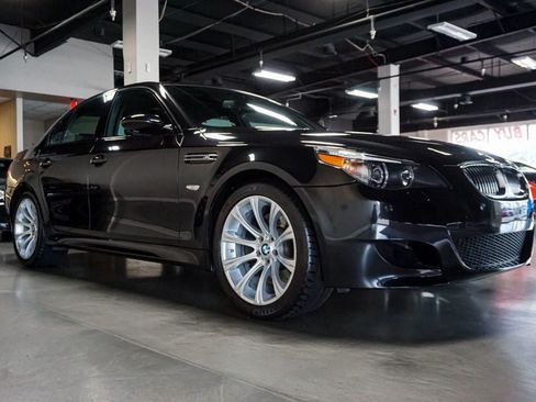 Used 2007 BMW M5 RWD image 98